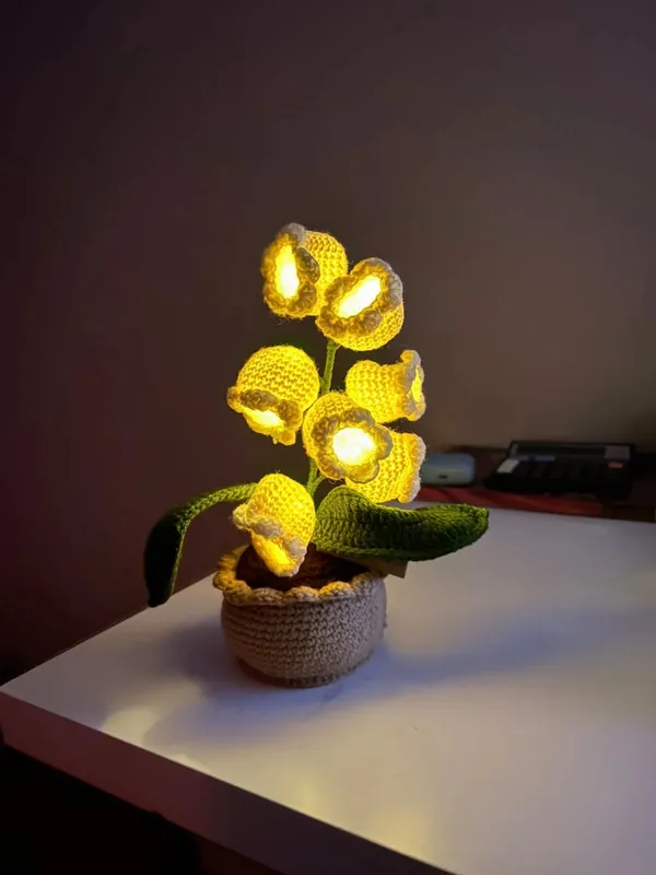 Lighting_Lily_Pot
