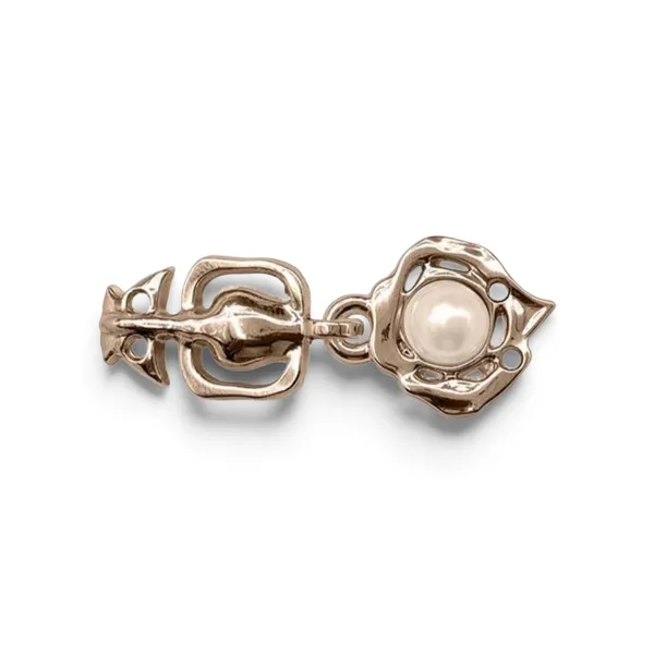 Silver_Metal_Decorative_Garment_Buckle_for_Women