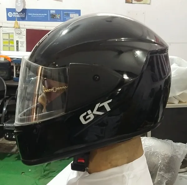 Black_Full_Face_Motorcycle_Helmet