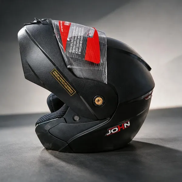 Black_Abs_Plastic_Helmet_For_Bike_Riders
