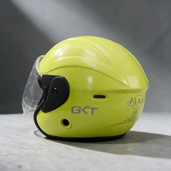 Yellow_Plastic_Helmet_For_Bike_Riders