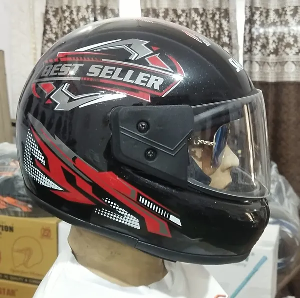 Black_Full_Face_Motorcycle_Helmet