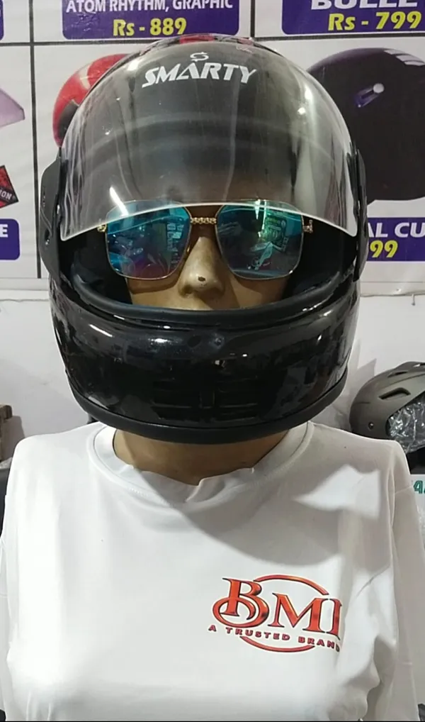 Black_Full_Face_Motorcycle_Helmet