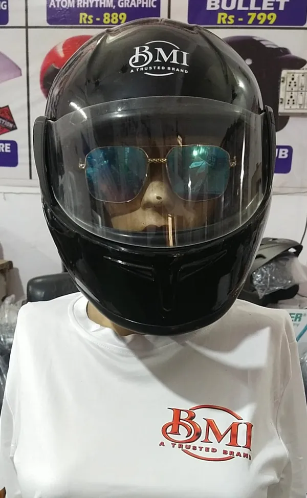 Black_Full_Face_Motorcycle_Helmet