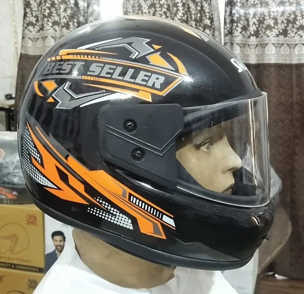 Black_Full_Face_Motorcycle_Helmet