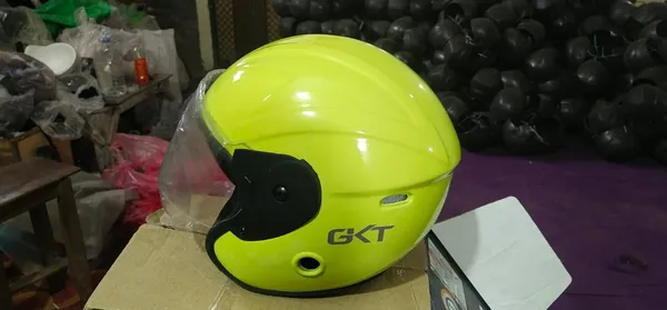 Neon_Yellow_Open_Face_Helmet_for_Riders