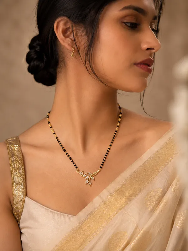 Enchanted_Floral_Vine_Mangalsutra