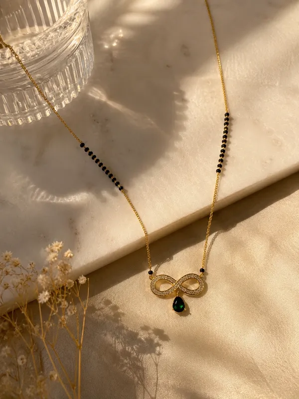 Eternal_Infinity_Emerald_Drop_Mangalsutra