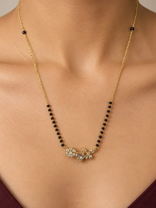Blooming_Heart_Charm_Mangalsutra