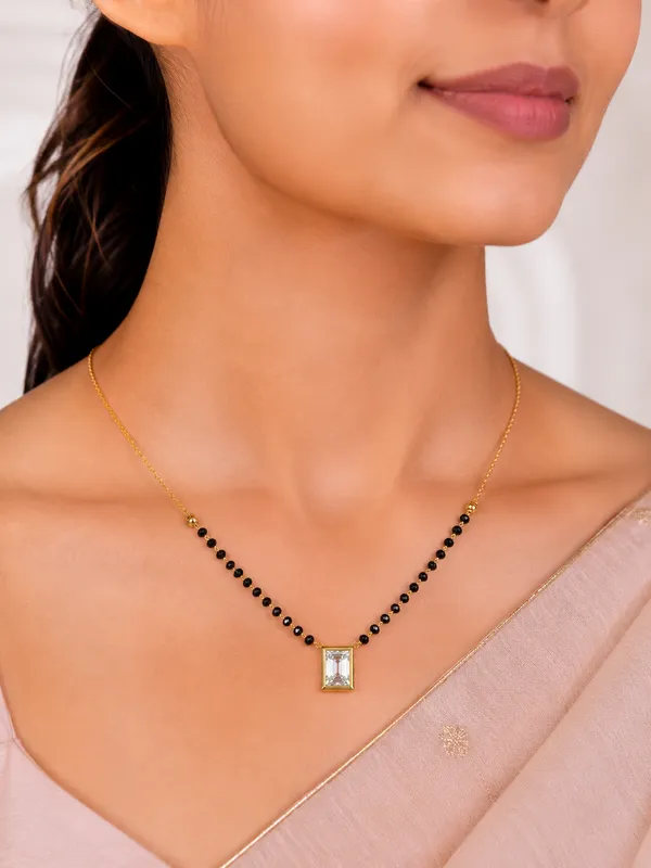 Elegant_Emerald_Cut_Diamond_Mangalsutra