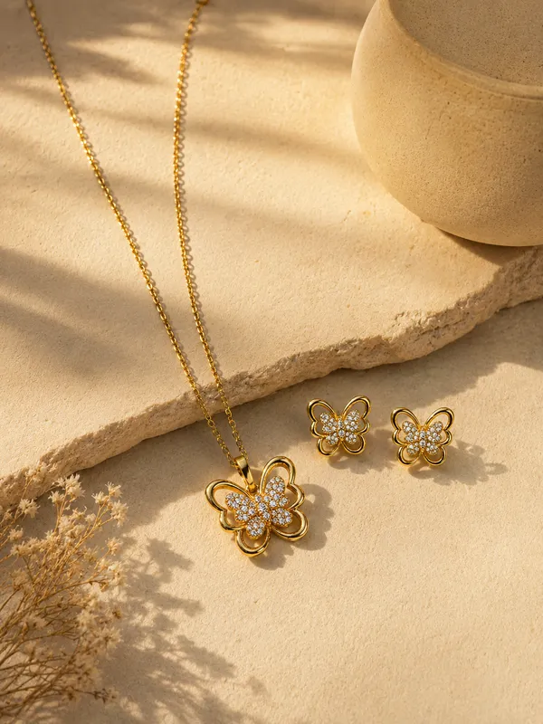 Golden_Butterfly_Sparkle_Necklace_Earrings_Set
