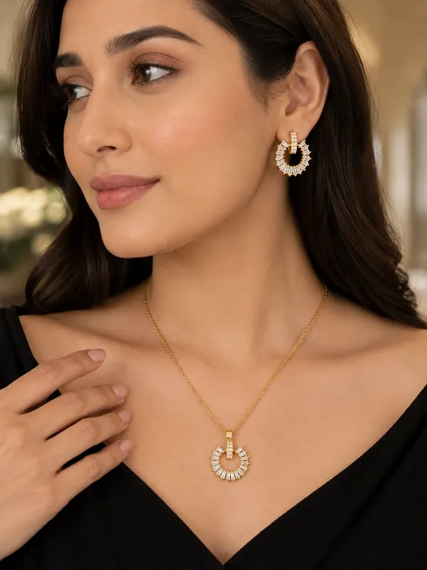 Radiant_Halo_Crystal_Pendant_Earrings_Set