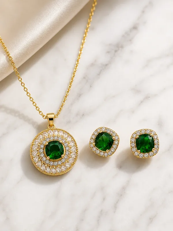 Emerald_Royale_Halo_Pendant_Earrings_Set