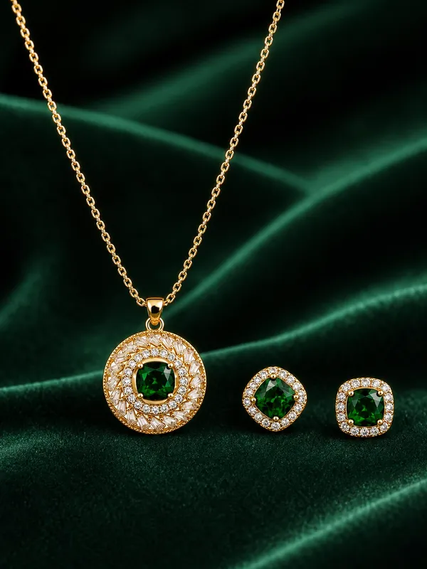 Emerald_Royale_Halo_Pendant_Earrings_Set