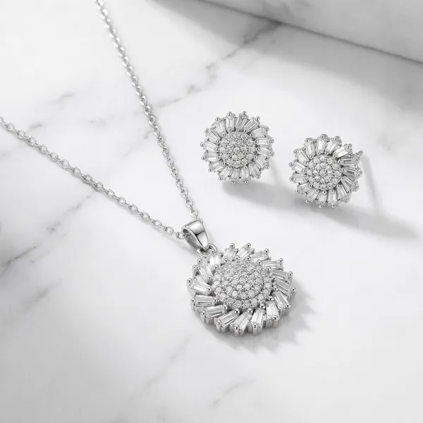 Celestial_Sparkle_Crystal_Pendant_Earrings_Set