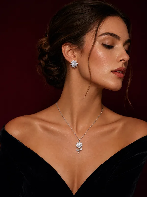 Elegant_Floral_Crystal_Pendant_Earrings_Set