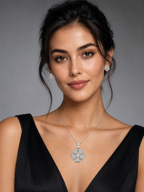 Lucky_Heart_Clover_Pendant_Earrings_Set