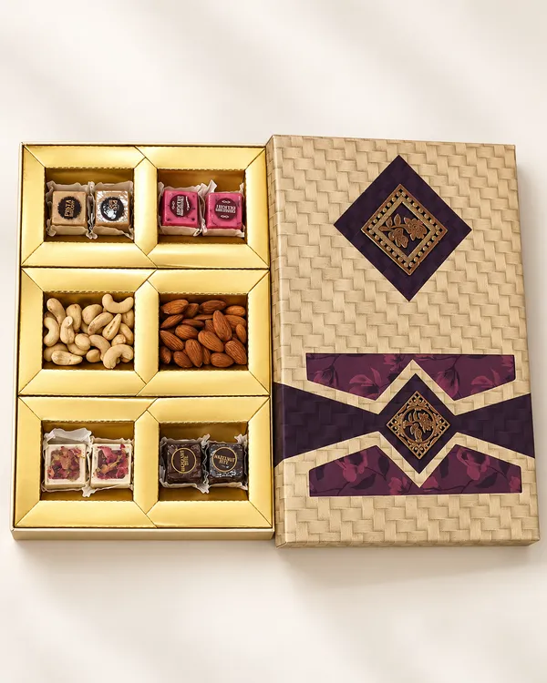 Festive_Dry_Fruit_And_Sweets_Gift_Box