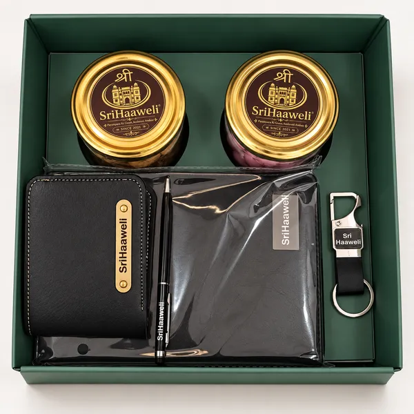 SriHaaweli_Gift_Set_With_Wallet_Pen_Notebook_And_Keychain