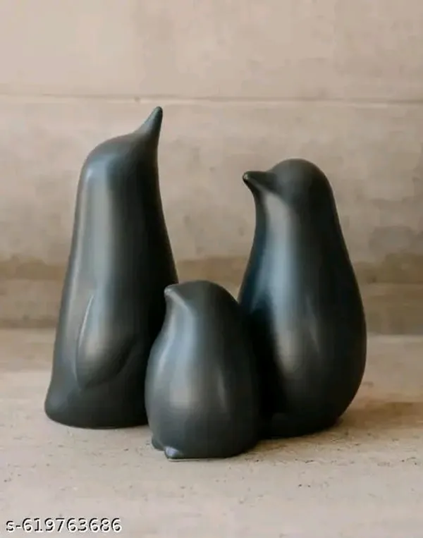 Ceramic_Black_Penguin_Family_Sculpture_Set_Of_3
