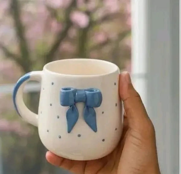 Ceramic_Blue_And_White_Bow_Print_Mug