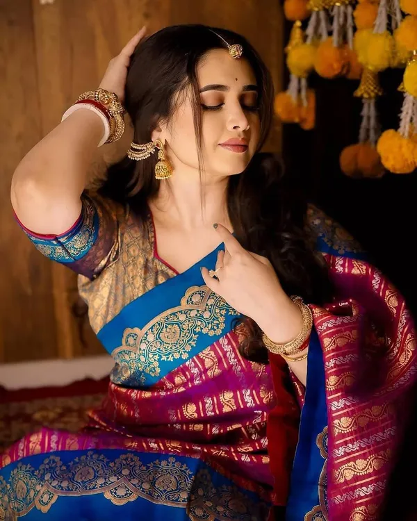 Blue_&_Pink_Lichi_Silk_Printed_Saree_For_Women