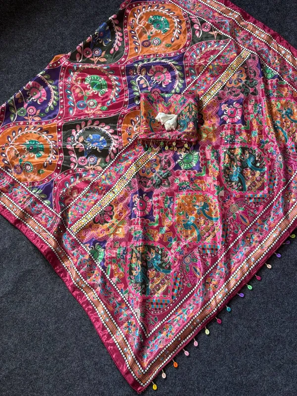 Pink_Embellished_Saree_for_Women
