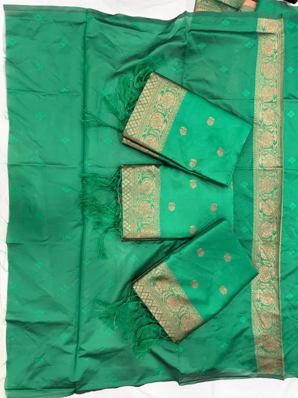 Green_Lichi_Silk_Woven_Saree_For_Women