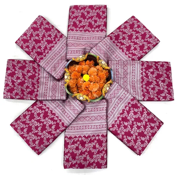 Maroon_Lichi_Silk_Paisley_Printed_Saree_For_Women