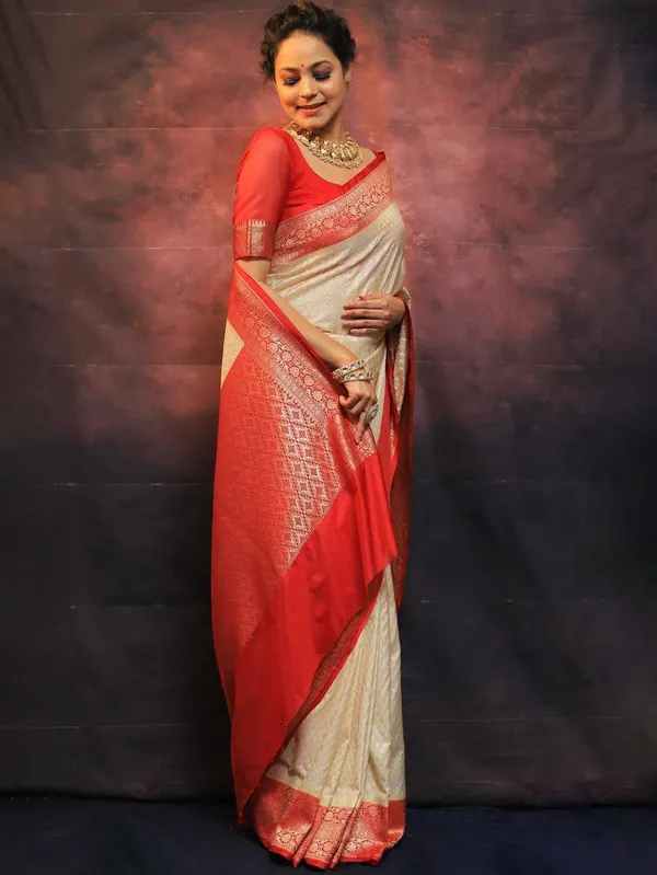 Red_&_Cream_Lichi_Silk_Printed_Ethnic_Saree_For_Women