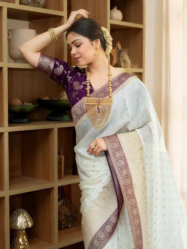 Ivory_Lichi_Silk_Printed_Saree_For_Women
