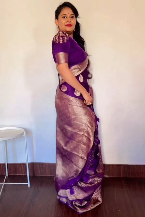 Purple_Lichi_Silk_Printed_Traditional_Saree_For_Women