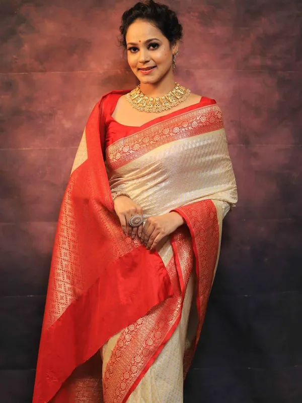 Red_&_Cream_Lichi_Silk_Printed_Ethnic_Saree_For_Women