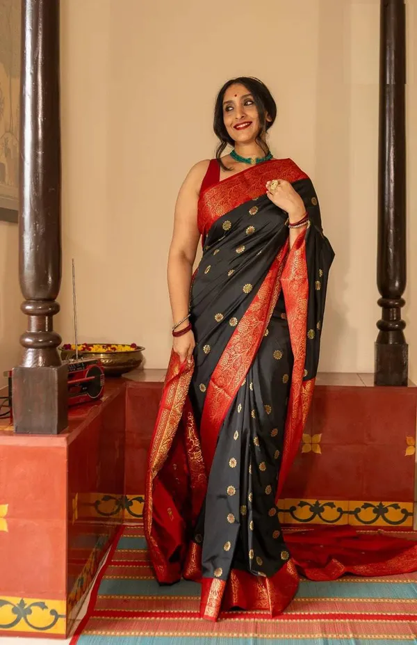 Red_&_Black_Lichi_Silk_Woven_Traditional_Saree_For_Women