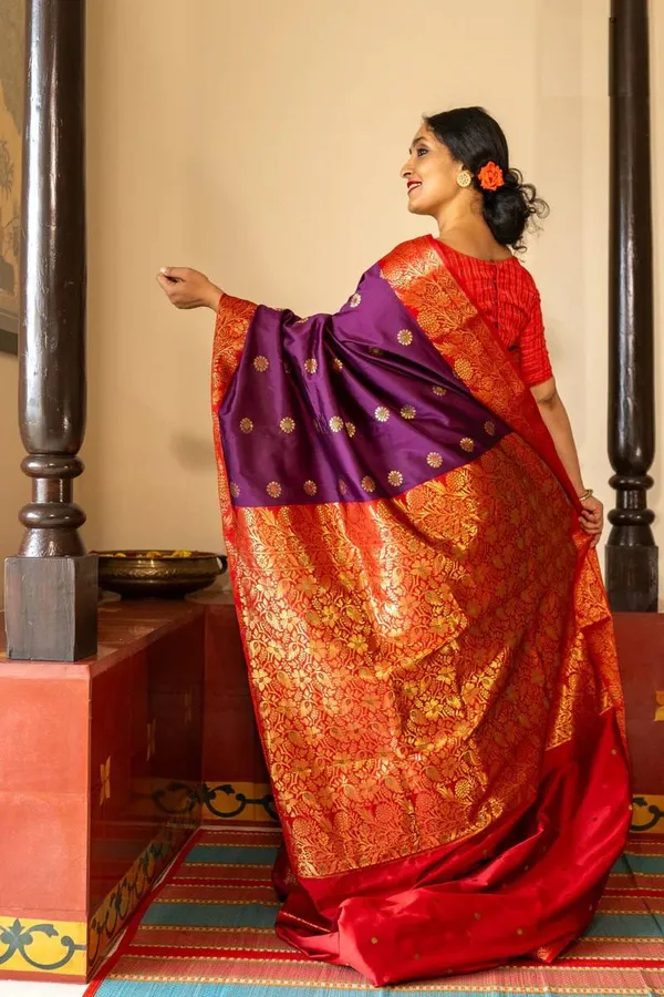 Purple_Lichi_Silk_Jacquard_Traditional_Saree_For_Women