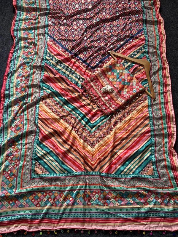 Multicolor_Roman_Silk_Printed_Saree_For_Women