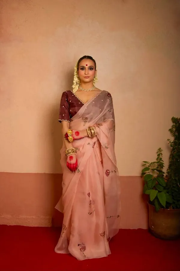 Maroon_Organza_Embroidered_Saree_For_Women
