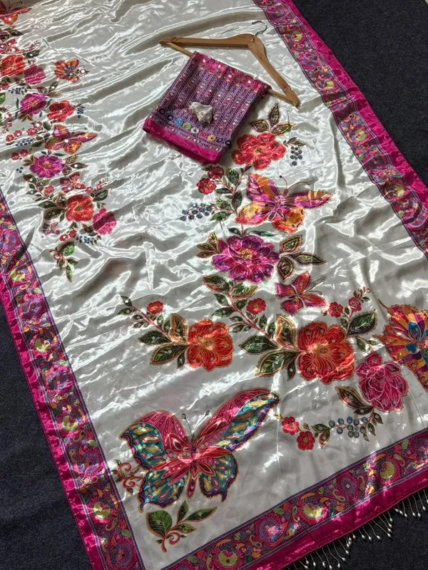 White_Modal_Crepe_Silk_Floral_Printed_Saree_For_Women