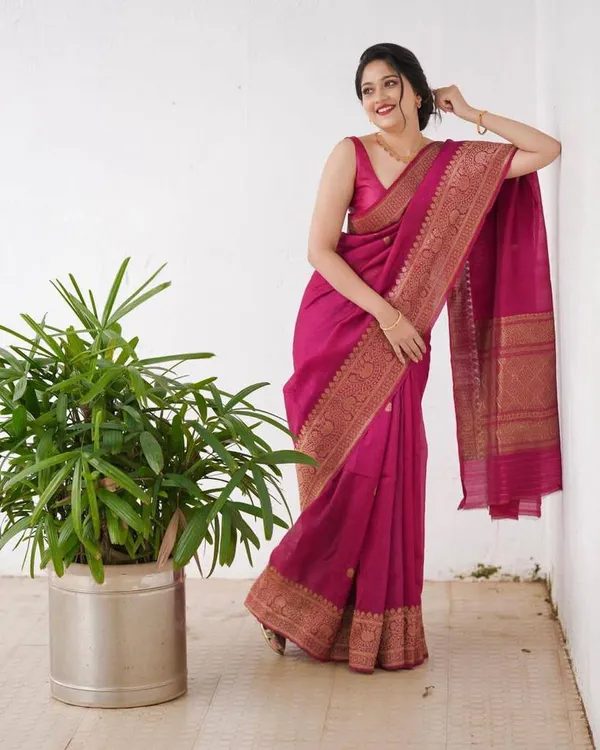 Pink_Lichi_Silk_Woven_Traditional_Saree_For_Women