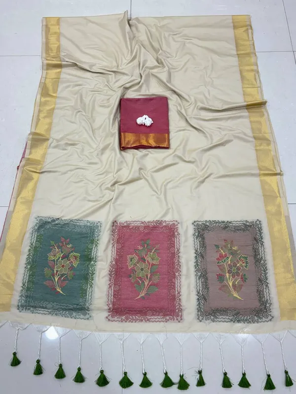 Cream_Cotton_Floral_Printed_Saree_For_Women