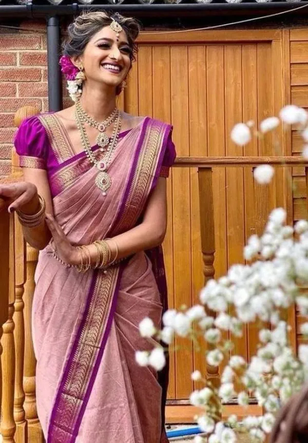 Pink_&_Purple_Lichi_Silk_Zari_Border_Woven_Saree_For_Women