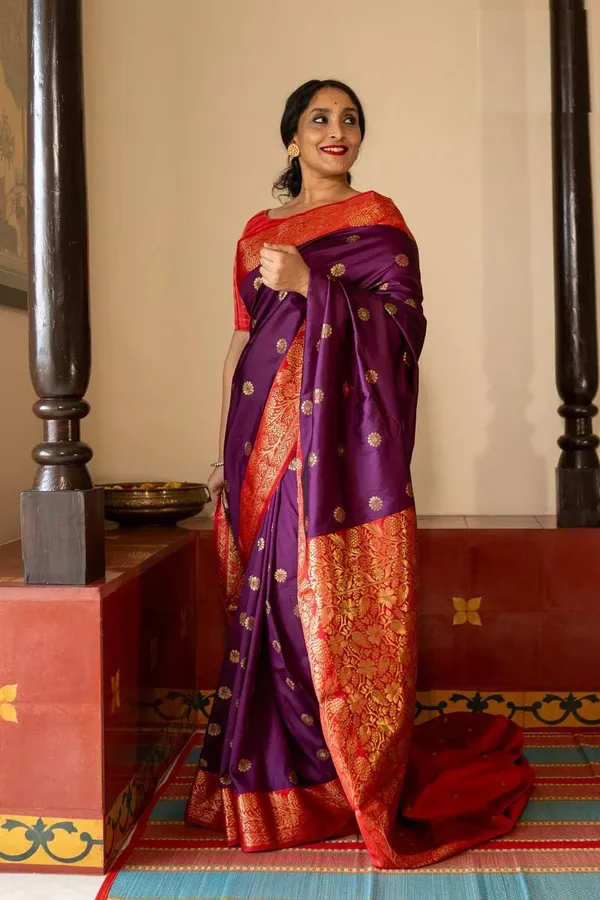 Purple_Lichi_Silk_Jacquard_Traditional_Saree_For_Women