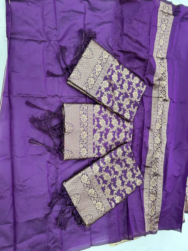 Purple_Lichi_Silk_Woven_Traditional_Saree_For_Women