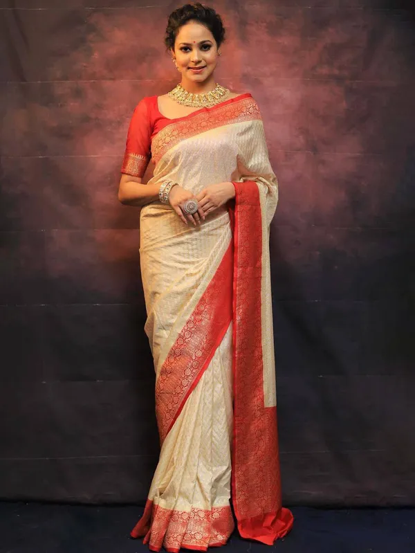 Red_&_Cream_Lichi_Silk_Printed_Ethnic_Saree_For_Women
