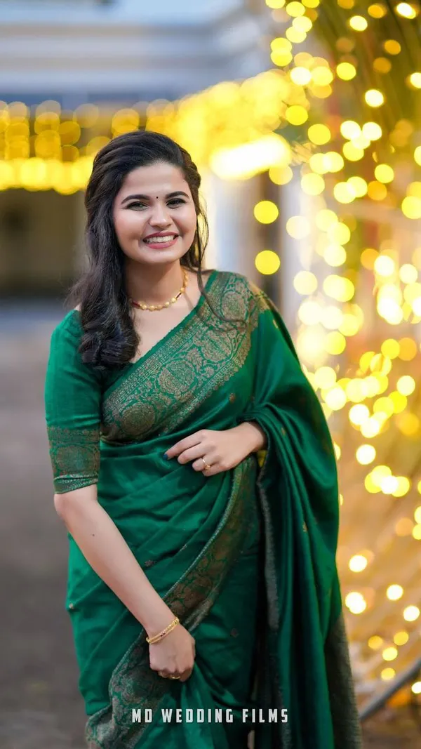 Green_Lichi_Silk_Woven_Saree_For_Women