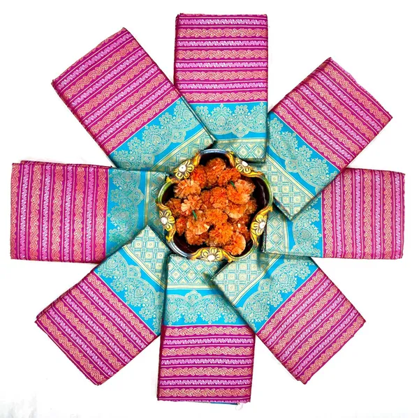 Blue_&_Pink_Lichi_Silk_Printed_Saree_For_Women