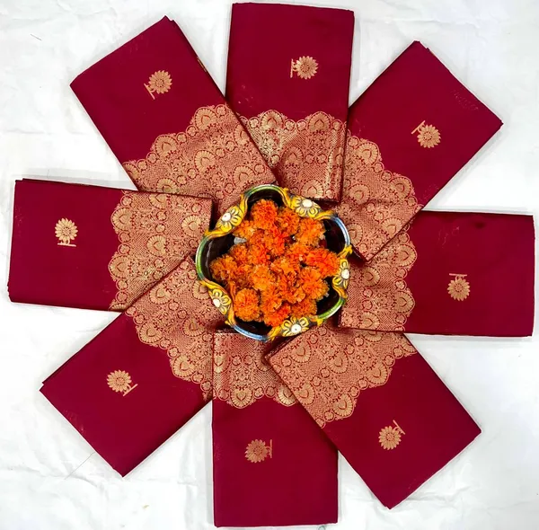 Maroon_Lichi_Silk_Woven_Saree_For_Women