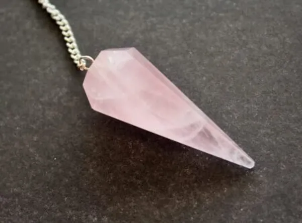 Rose_Quartz_Pendulum
