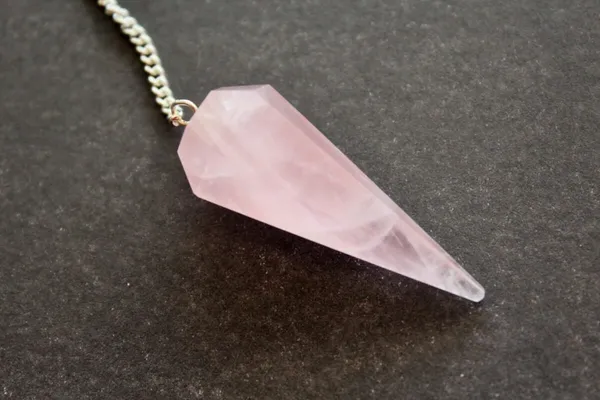 Rose_Quartz_Pendulum
