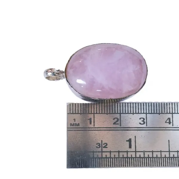 Rose_Quartz_Pendant_Round
